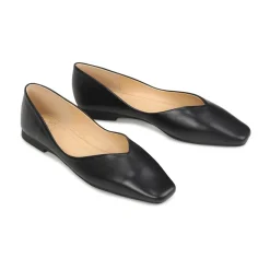 EOS Footwear Ballet Flats & Loafer><noscript><img width=