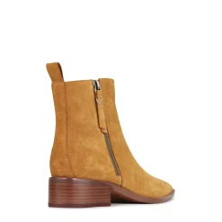EOS Footwear Ankle Boots><noscript><img width=