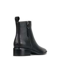 EOS Footwear Ankle Boots><noscript><img width=