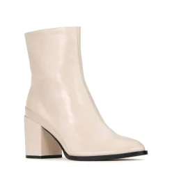 EOS Footwear Ankle Boots><noscript><img width=