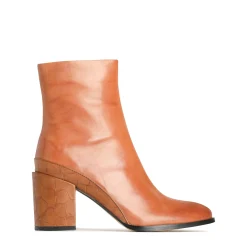 EOS Footwear Ankle Boots><noscript><img width=