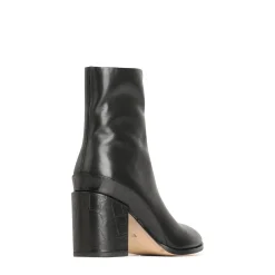 EOS Footwear Ankle Boots><noscript><img width=