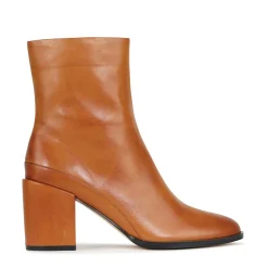EOS Footwear Ankle Boots><noscript><img width=