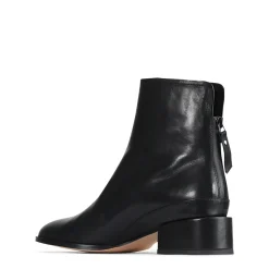 EOS Footwear Ankle Boots><noscript><img width=