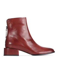 EOS Footwear Ankle Boots><noscript><img width=