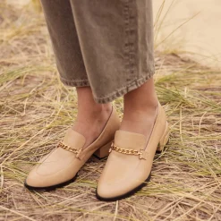 EOS Footwear Loafer Heels>CASTELLA