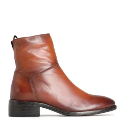 EOS Footwear Ankle Boots><noscript><img width=