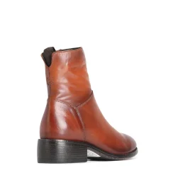 EOS Footwear Ankle Boots><noscript><img width=