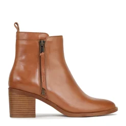 EOS Footwear Ankle Boots><noscript><img width=