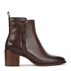 EOS Footwear Ankle Boots><noscript><img width=