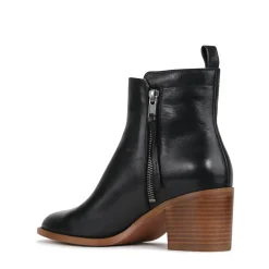 EOS Footwear Ankle Boots><noscript><img width=