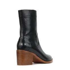 EOS Footwear Ankle Boots><noscript><img width=