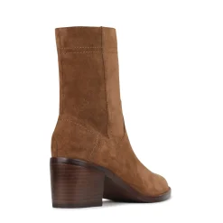 EOS Footwear Ankle Boots><noscript><img width=
