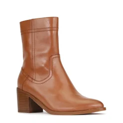EOS Footwear Ankle Boots><noscript><img width=