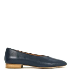 EOS Footwear Ballet Flats & Loafer><noscript><img data-lazyloaded=
