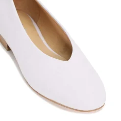 EOS Footwear Ballet Flats & Loafer><noscript><img data-lazyloaded=