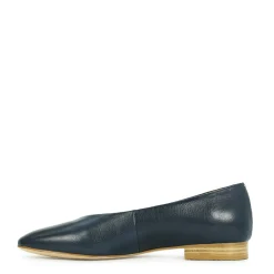 EOS Footwear Ballet Flats & Loafer><noscript><img data-lazyloaded=