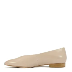 EOS Footwear Ballet Flats & Loafer><noscript><img data-lazyloaded=