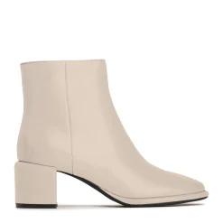 EOS Footwear Ankle Boots><noscript><img width=