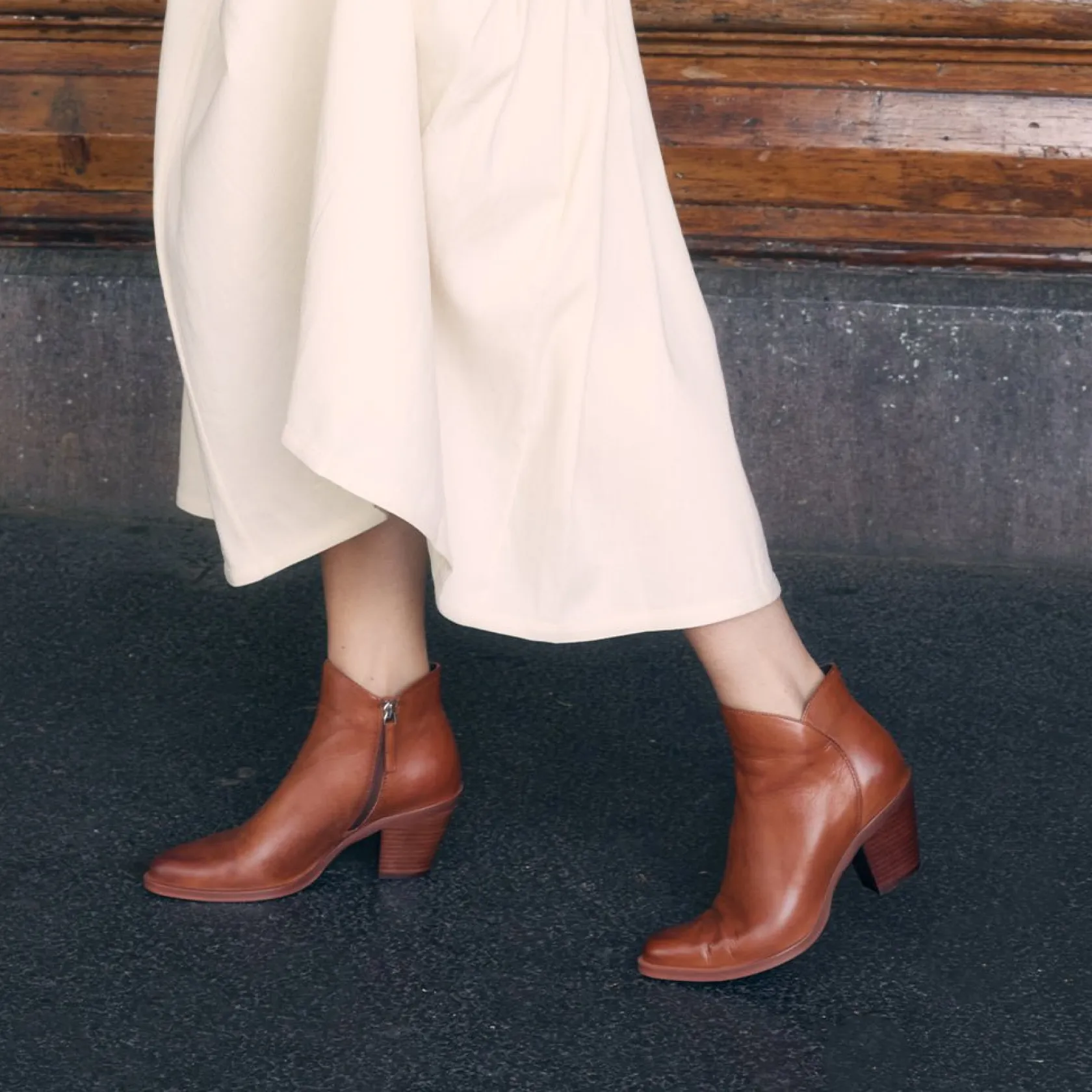 EOS Footwear Ankle Boots>ELLIE ARCHIVE LEATHER ANKLE BOOT