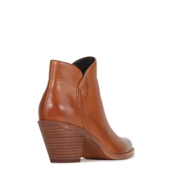 EOS Footwear Ankle Boots><noscript><img width=