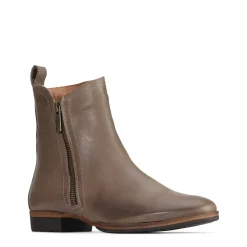 EOS Footwear Ankle Boots><noscript><img width=