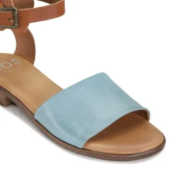 EOS Footwear Sandals><noscript><img width=
