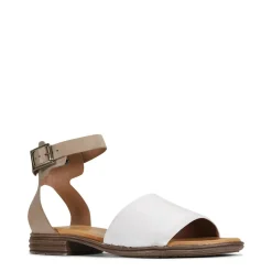 EOS Footwear Sandals><noscript><img width=
