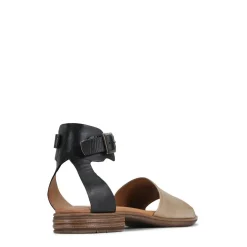 EOS Footwear Sandals><noscript><img width=