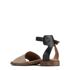 EOS Footwear Sandals><noscript><img width=