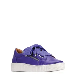 EOS Footwear Flat Sneakers><noscript><img width=