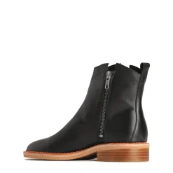 EOS Footwear Ankle Boots><noscript><img width=