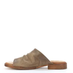 EOS Footwear Ballet Flats & Loafer|Slides><noscript><img width=