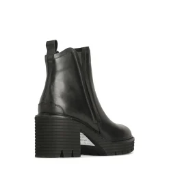 EOS Footwear Ankle Boots><noscript><img width=