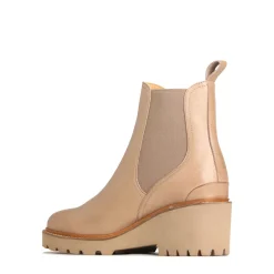 EOS Footwear Ankle Boots><noscript><img width=