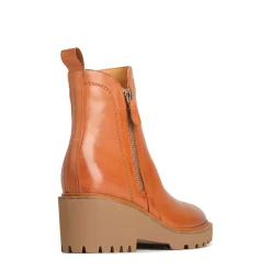 EOS Footwear Ankle Boots><noscript><img width=