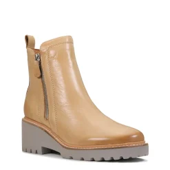 EOS Footwear Ankle Boots><noscript><img width=