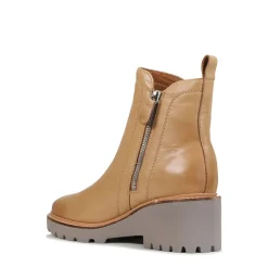 EOS Footwear Ankle Boots><noscript><img width=