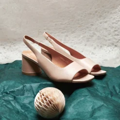 EOS Footwear Block Heels><noscript><img width=