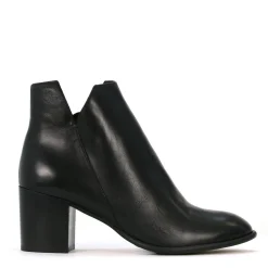 EOS Footwear Ankle Boots><noscript><img width=