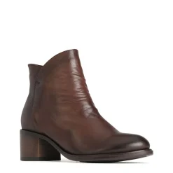 EOS Footwear Ankle Boots><noscript><img width=