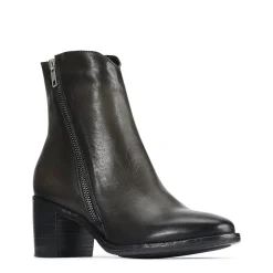 EOS Footwear Ankle Boots><noscript><img width=