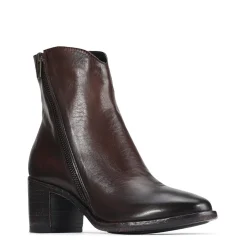 EOS Footwear Ankle Boots><noscript><img width=
