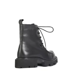 EOS Footwear Ankle Boots><noscript><img width=