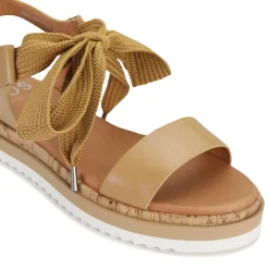 EOS Footwear Sandals><noscript><img width=