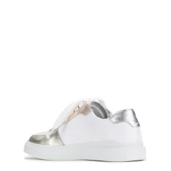 EOS Footwear Flat Sneakers><noscript><img width=