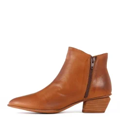 EOS Footwear Ankle Boots><noscript><img width=