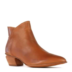 EOS Footwear Ankle Boots><noscript><img width=