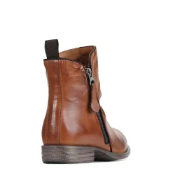 EOS Footwear Ankle Boots><noscript><img width=