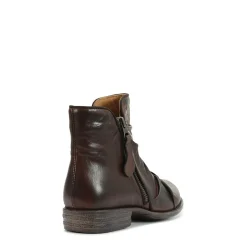 EOS Footwear Ankle Boots><noscript><img width=